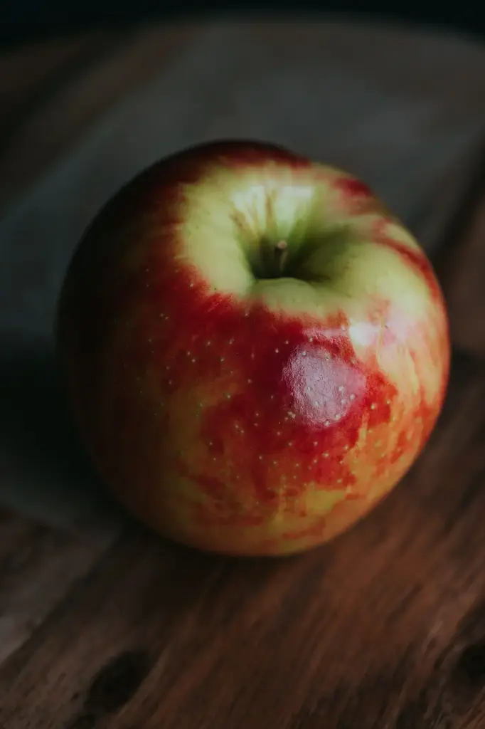 Apple made in canada, proudly